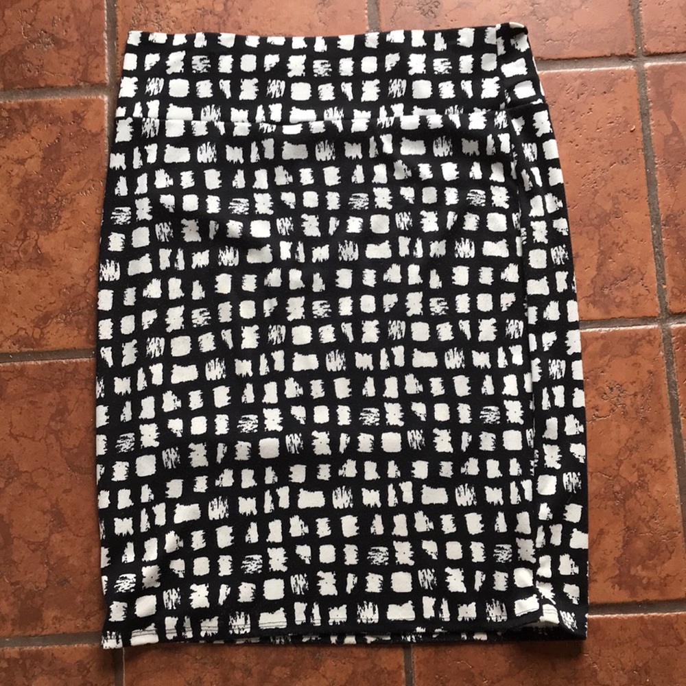 LulaRoe cassie skirt